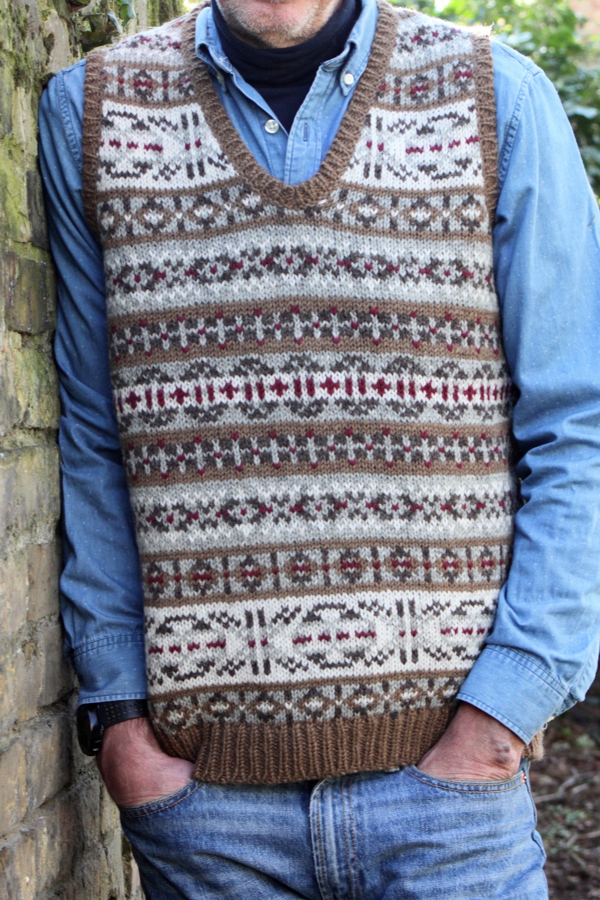Mens Stornoway Tank Top Earth Pachamama Knitwear